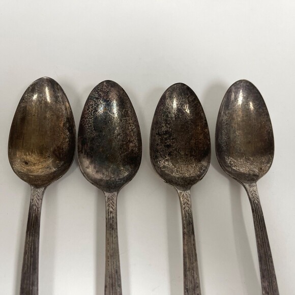 Wm. Rogers International Silver Allure Silver-plate Flatware Serving Spoons - Picture 2 of 6